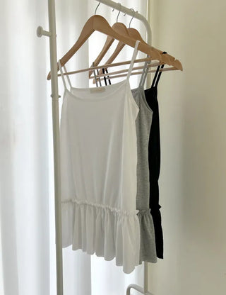 Side-slit frill layered long inner strap tank top