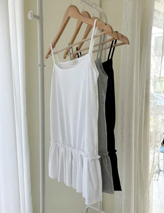 Side-slit frill layered long inner strap tank top