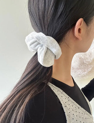 Punching ribbon scrunchie hair tie knit pastel spring