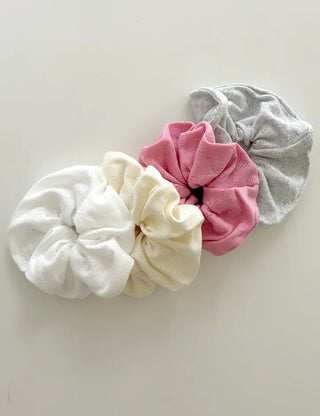 Punching ribbon scrunchie hair tie knit pastel spring