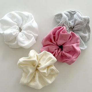 Punching ribbon scrunchie hair tie knit pastel spring