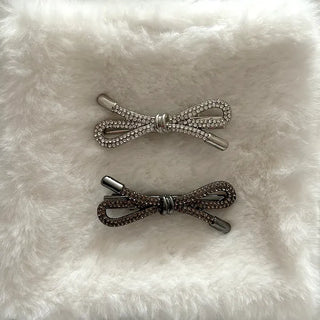 Cubic knot metal ribbon side hair clip