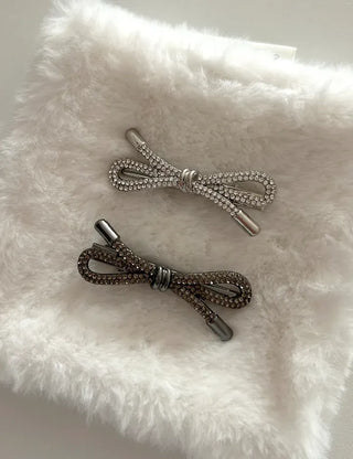 Cubic knot metal ribbon side hair clip
