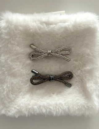 Cubic knot metal ribbon side hair clip