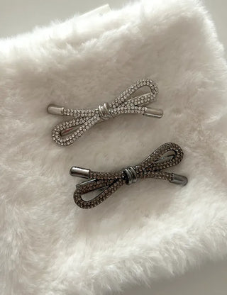 Cubic knot metal ribbon side hair clip