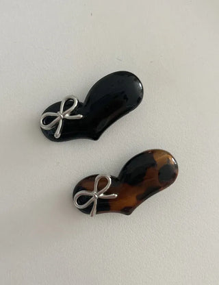 Silver Ribbon Formica Heart Mini Claw Hairpin