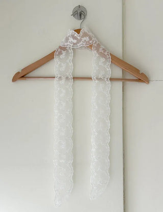Romantic Petite Scarf Lace Tie Mini Muffler