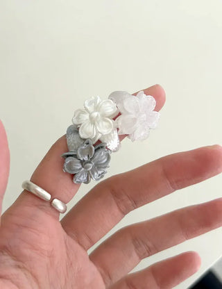 Chic Flower Ring Flower Bold Acrylic