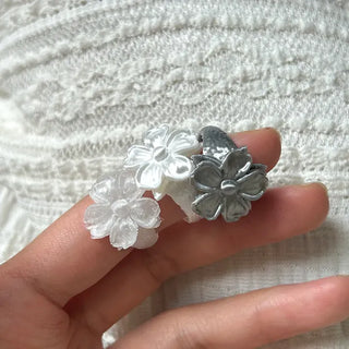 Chic Flower Ring Flower Bold Acrylic