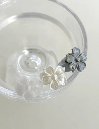 Chic Flower Ring Flower Bold Acrylic