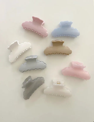 Cloud hair clip half-up hairstyle medium size