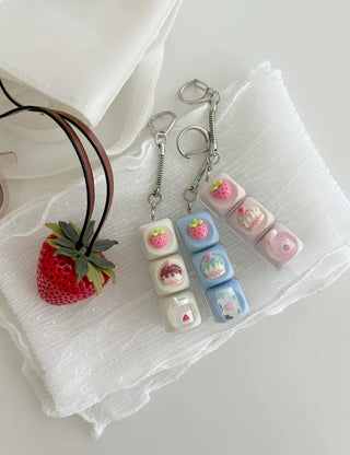 Strawberry milk cake keycap clicker keyring keyholder