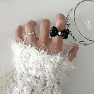 Pearl Large Ribbon Silver Ball Bead Ring