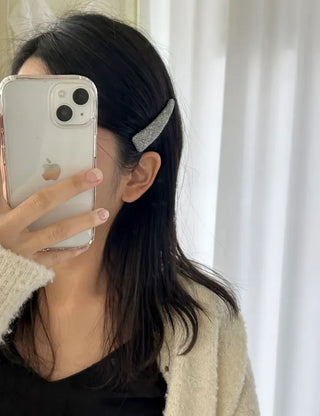 1+1 Silver Glitter Slim Triangle Snap Hair Clip