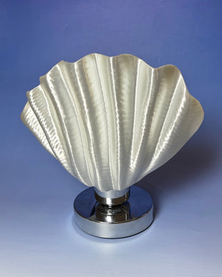 White Scallop Relief Table Lamp