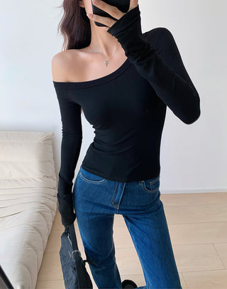 One shoulder long-sleeved top