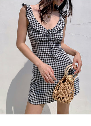 Plaid bow ruffled dress