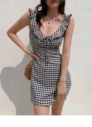 Plaid bow ruffled dress