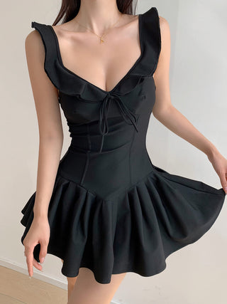 Slim umbrella waist short dress