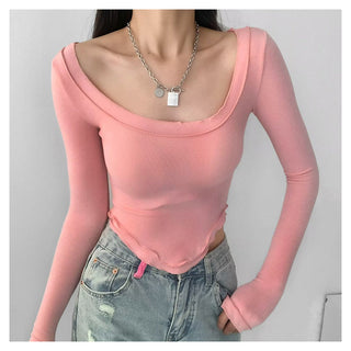U-neck long-sleeved top