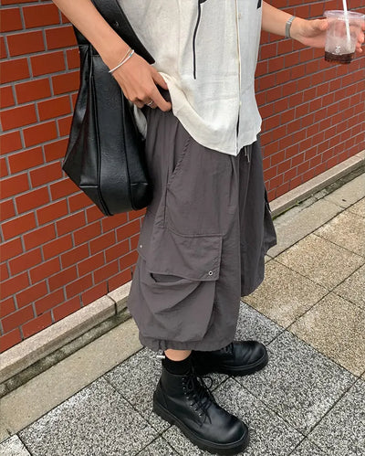 (Unisex) Cargo Bermuda Shorts with Elastic Waistband