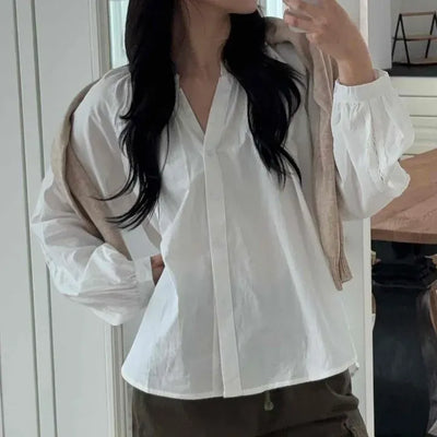 Feminine Wedding Guest Look Cotton Puff Blouse