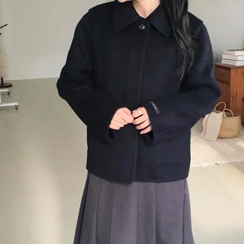 Minimal Standard Hidden Button Crop Jacket Coat