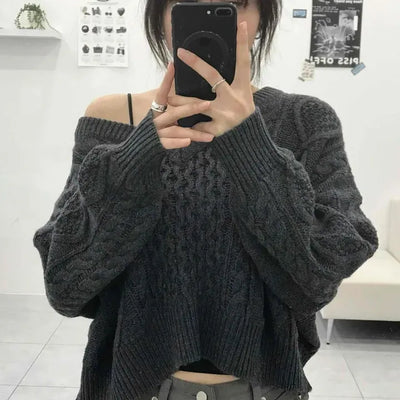 Wide V-Neck Cable Knit Loose Fit Crop Knit
