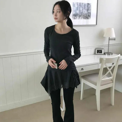 Minimal Mood Slim Fit Round Neck Long Sleeve Lace Layered Long Sleeve Tee