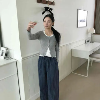 Simple Round Neck Knit Short Cardigan