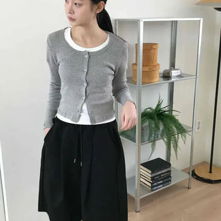 Basic Loose Fit Side Pintuck A-Line Bermuda Shorts