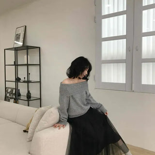 Slim Fit Off-Shoulder Boat Neck Ribbed Knit