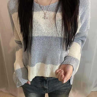 Loose-fit V-neck Striped Bbi-eong Knit