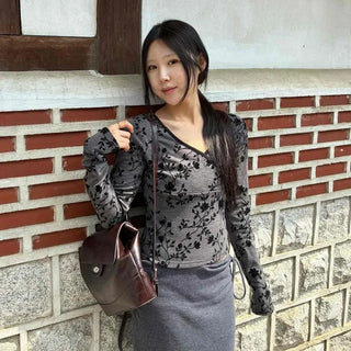 Slim Fit Floral Color Block V-Neck Short Length Long Sleeve T-Shirt