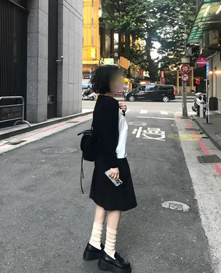 Carbon pleated banding midi skirt