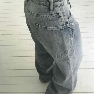 Low-Rise Dart Curved Semi-Wide Denim Pants