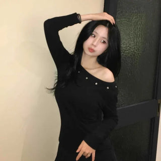 Chic Off-Shoulder Studded Slim Fit Long Sleeve T-shirt