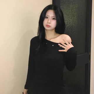 Chic Off-Shoulder Studded Slim Fit Long Sleeve T-shirt