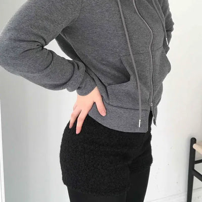 Boucle Slim Elastic Shorts