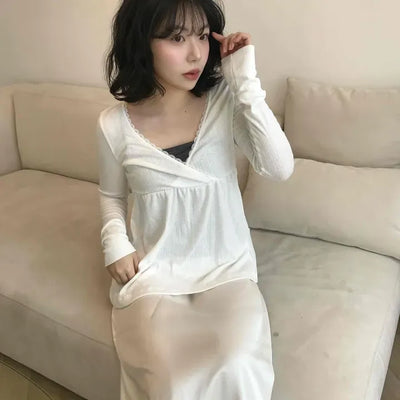 Feminine Lace V-Neck Flare Long Sleeve T-Shirt