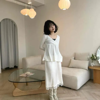 Feminine Lace V-Neck Flare Long Sleeve T-Shirt