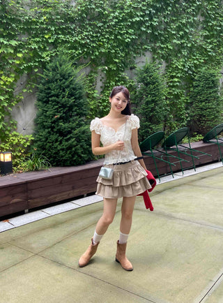 Muse Flower Jacquard Short Sleeve Blouse