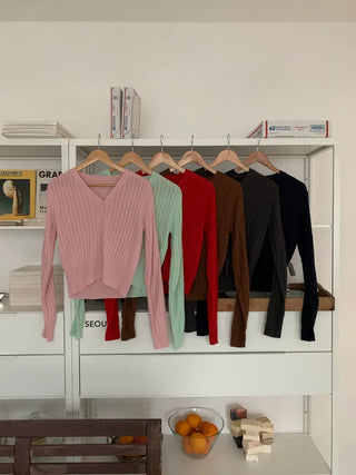 Minimal Semi-Crop V-Neck Elastic Cardigan