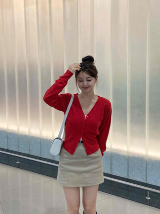 Minimal Semi-Crop V-Neck Elastic Cardigan