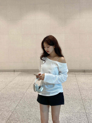 Basic Off-Shoulder Plain Long-Sleeve T-Shirt