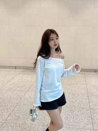Basic Off-Shoulder Plain Long-Sleeve T-Shirt