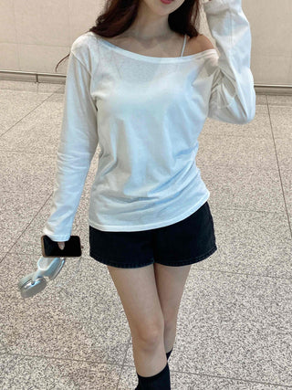 Basic Off-Shoulder Plain Long-Sleeve T-Shirt