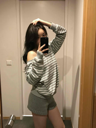 Pure Stripe Loose Fit Off-Shoulder