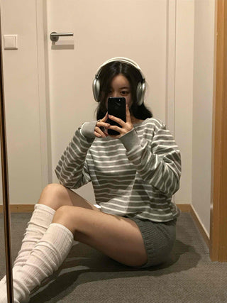 Pure Stripe Loose Fit Off-Shoulder