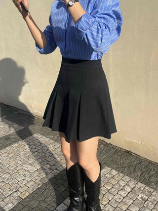 Modern Pleated Mini Skirt